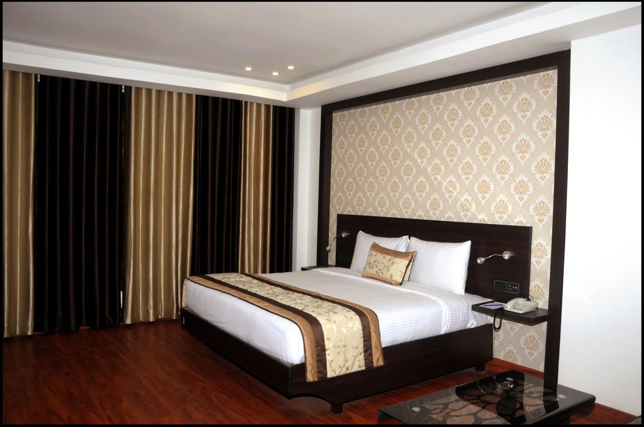 Vijay Paradise Lucknow Exterior foto