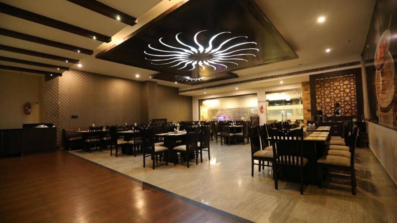 Vijay Paradise Lucknow Exterior foto